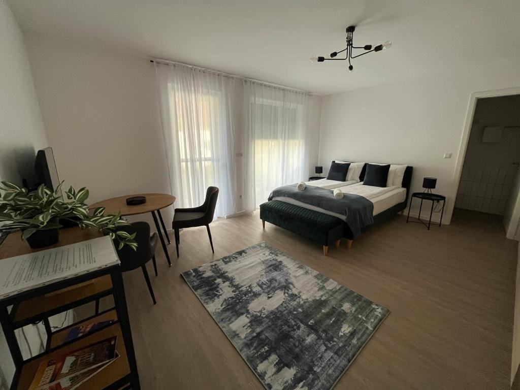 Mathias Premium Apartments Сегед Екстериор снимка
