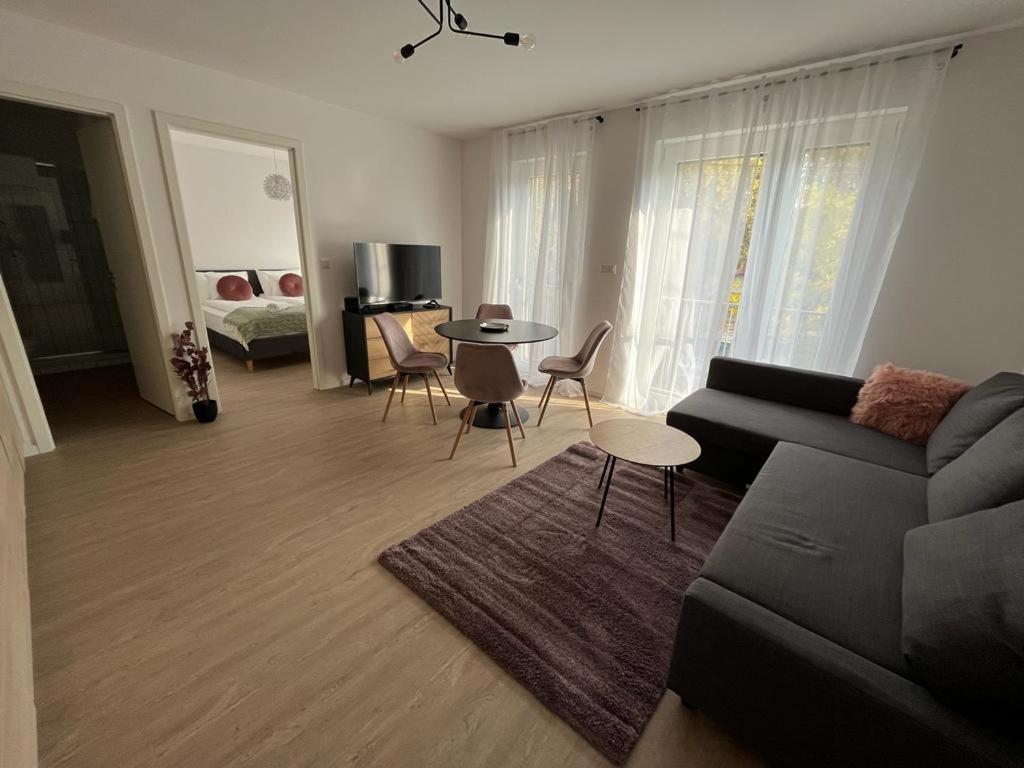 Mathias Premium Apartments Сегед Екстериор снимка
