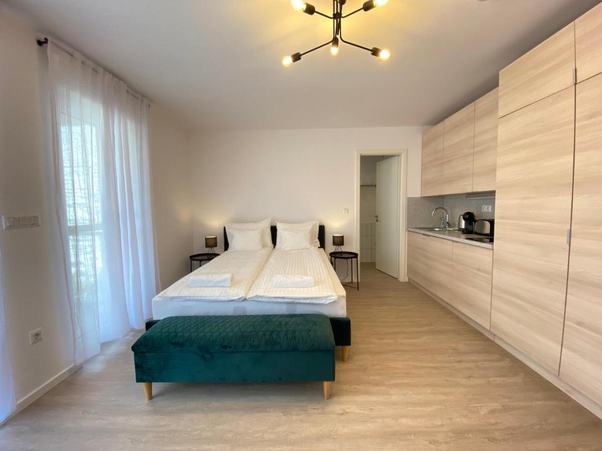 Mathias Premium Apartments Сегед Екстериор снимка