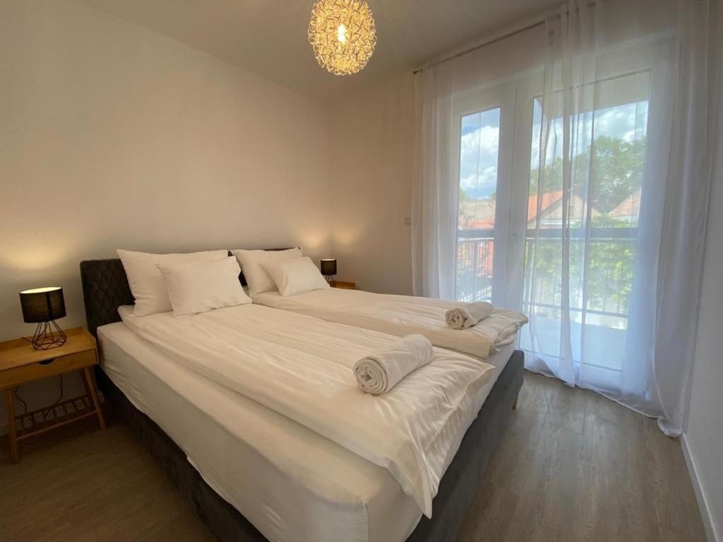 Mathias Premium Apartments Сегед Екстериор снимка
